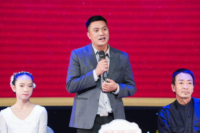 Thượng tá - Thạc sĩ Vũ Hồng Quân là Tổng đạo diễn vũ kịch mong muốn phát triển nền vũ nhạc kịch trong nước, khích lệ các vũ công - biên đạo múa yêu nghệ thuật nên đã thực hiện dự án vũ kịch này.