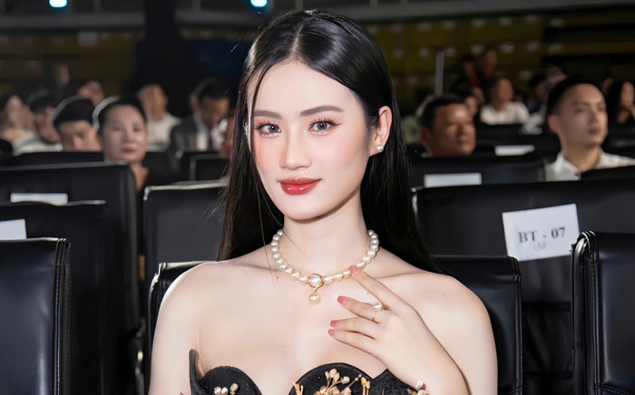 Hoa hậu Ý Nhi ghi điểm trước thềm thi quốc tế Ảnh 2