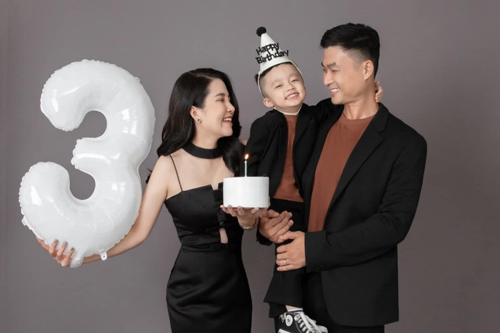Gia đình 3 người hạnh phúc của Duy Hưng - Độc Đạo.