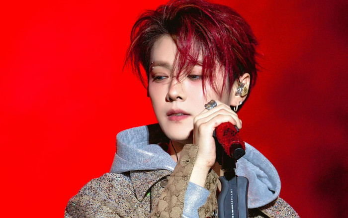 Sốc với hình ảnh Lộc Hàm say xỉn, làm hành động lạ trên livestream Ảnh 2