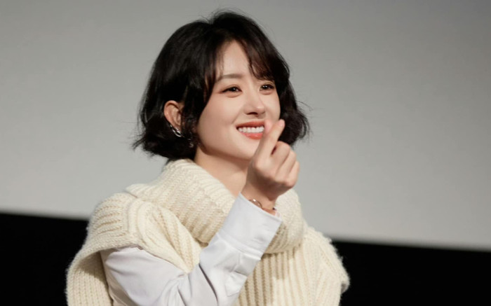 Triệu Lệ Dĩnh có bạn trai mới sau 3 năm ly hôn, đẹp đôi thế nào mà dân tình đòi cưới gấp? Ảnh 2