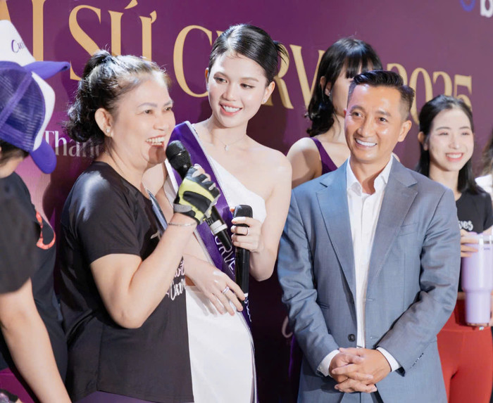 Được biết, hiện Ngọc Trinh dần bắt đầu trở lại đường đua showbiz bằng những dự án nghệ thuật, nhận về không ít sự đón nhận từ công chúng. 