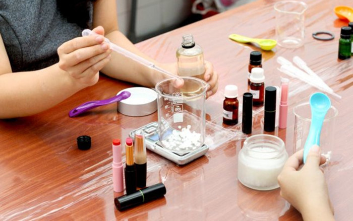 3 món quà làm đẹp tự chế độc đáo để tặng dịp Giáng sinh Ảnh 2