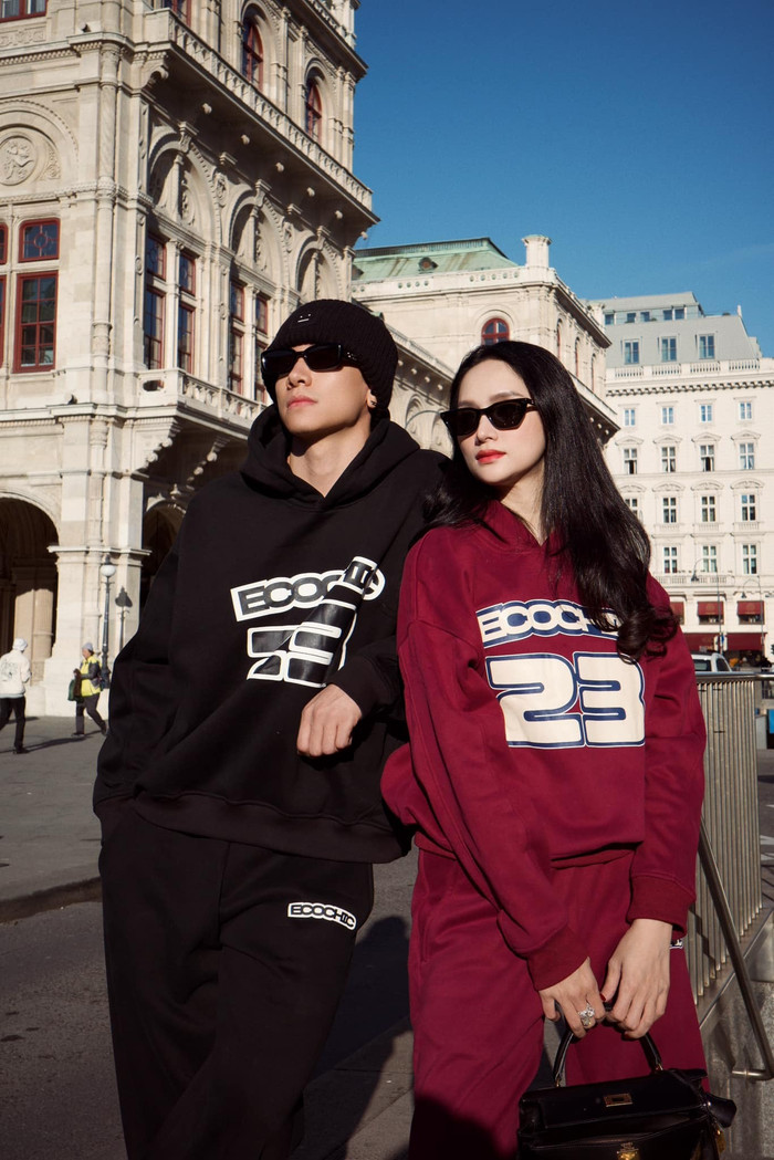 Hương Giang - Phú Cường diện đồ đôi, tình tứ tại trời Âu. 