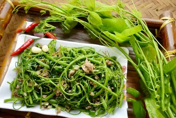 Loại rau có tên 'bốc mùi' nhưng là đặc sản miền núi khiến nhiều người phát thèm Ảnh 3