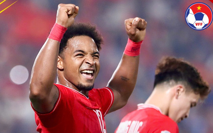 Nguyễn Xuân Son, HLV Kim Sang Sik được xóa thẻ phạt trước chung kết Ảnh 2