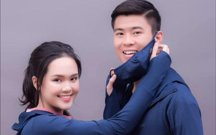 Vợ Duy Mạnh lên tiếng sau sự cố đi cổ vũ chồng Ảnh 2