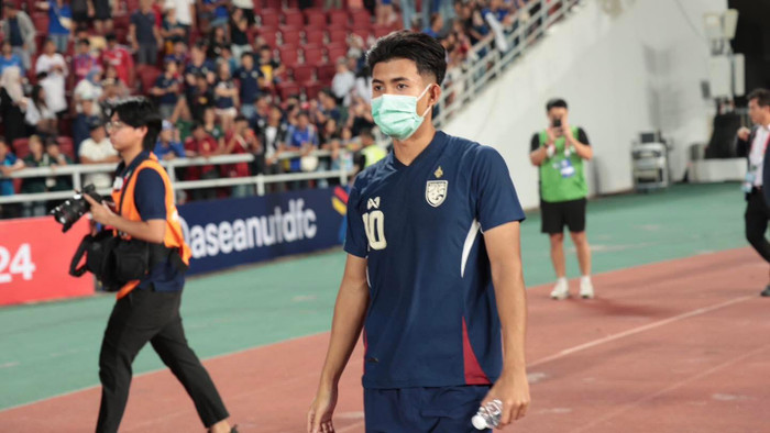 Ngôi sao Suphanat của tuyển Thái Lan phải nhập viện. Ảnh: Thairath Sport