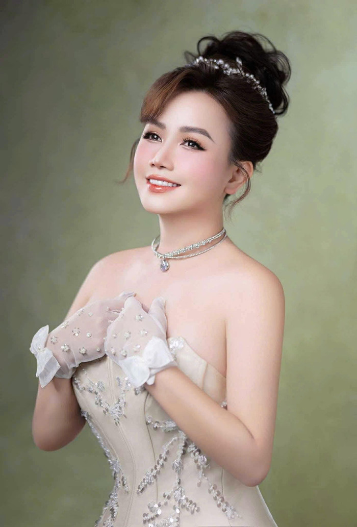 Cô chuẩn bị lên xe hoa lần thứ 5. (Ảnh FBNV)