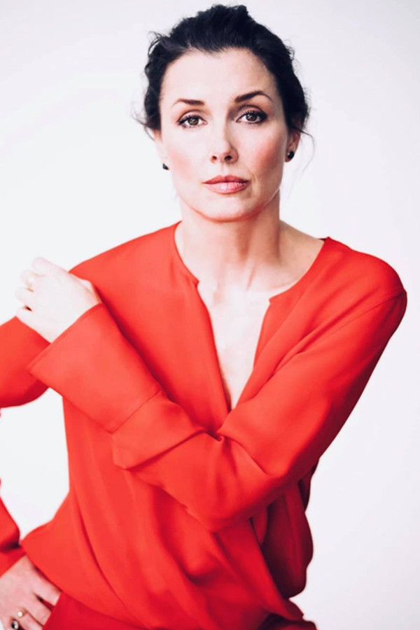 Bridget có một làn da khỏe đẹp.