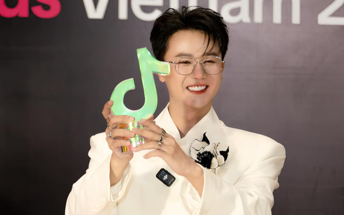 Vĩnh Thích Ăn Ngon: Chàng trai mê ẩm thực, thích giúp đỡ quán ăn gặp khó khăn vươn lên mạnh mẽ Ảnh 2