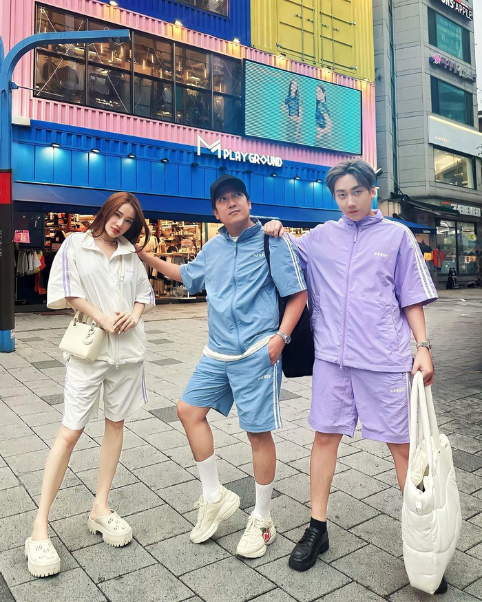 Khi có thời gian rảnh, đôi vợ chồng thường xuyên đi du lịch cùng nhau. (Ảnh FBNV)