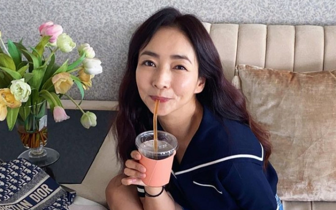 Mỹ nhân kiếm mỗi năm 360 tỷ nhờ đóng một bộ phim Ảnh 2