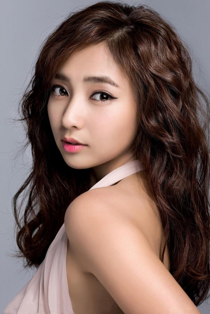 Jin Jae Young nổi tiếng với vai diễn hotgirl Kim Ji Won nhờ khả năng cân kèo vai diễn cực tốt.