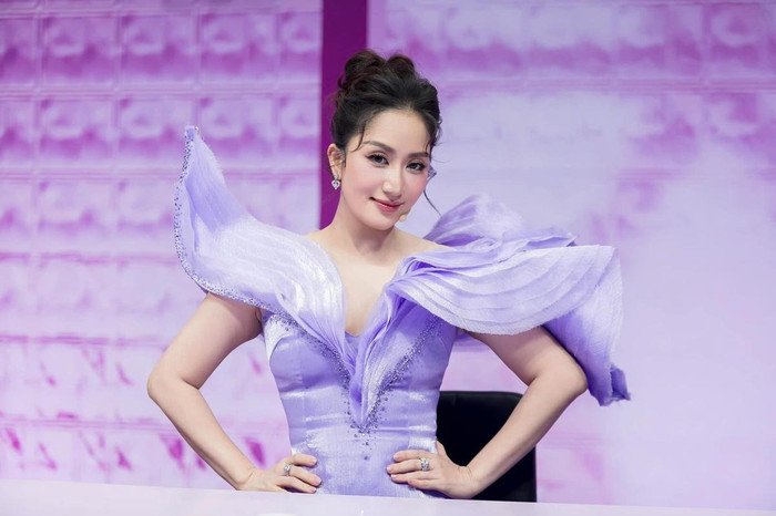 Khánh Thi trở lại Bước Nhảy Hoàn Vũ 2024 trong vai trò giám khảo. (Ảnh FBNV)