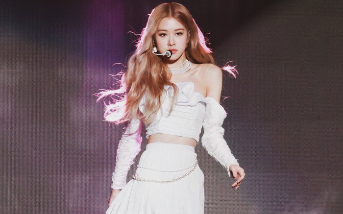 Rosé cãi nhau với người yêu cũ Ảnh 2