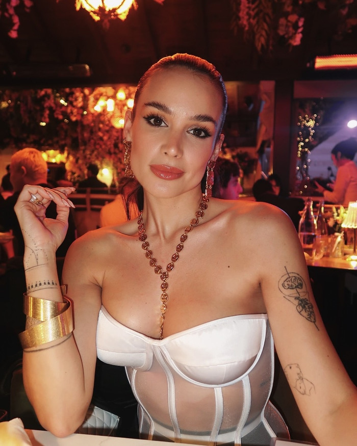 Franck Lebeouf không bài xích công việc người mẫu của con gái Jade Lebeouf, nhưng cần biết coi trọng hình ảnh gia đình.