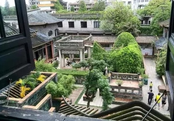 Dinh thự 7 tầng trị giá hàng nghìn tỷ đồng của nhà văn Quỳnh Dao. Ảnh: 163