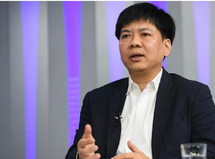 Khởi tố Shark Thủy thêm tội đưa hối lộ, công an cũng điều tra người nhận hối lộ.