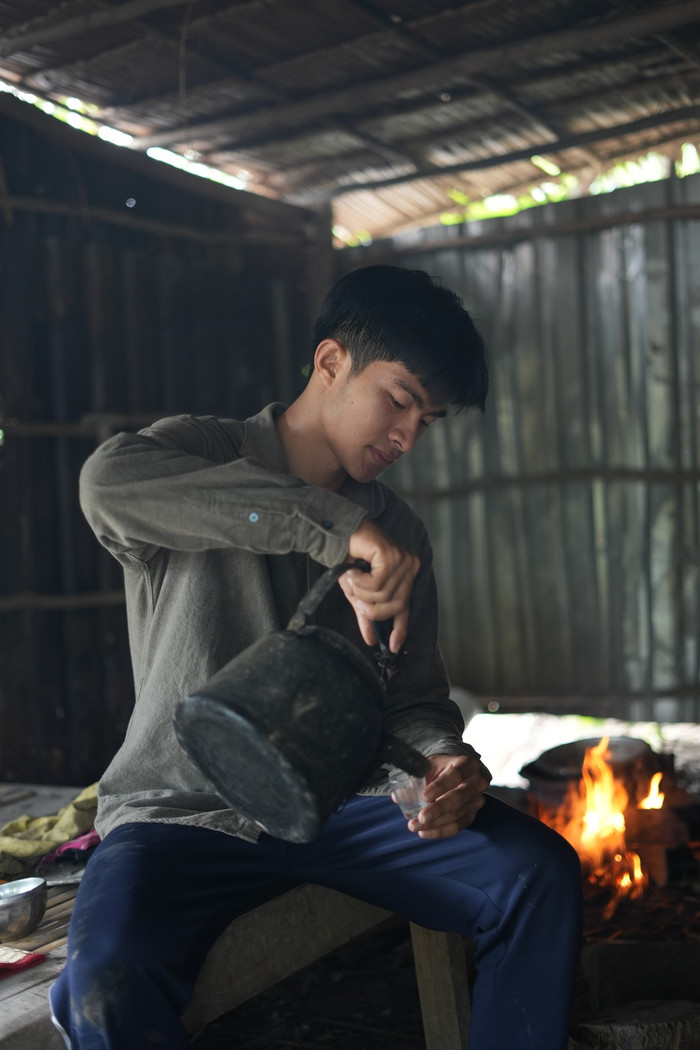 Những ngày qua, Lê Tuấn Khang trở thành 'hiện tượng', lượt theo dõi trên mạng xã hội tăng chóng mặt. (Ảnh FBNV)