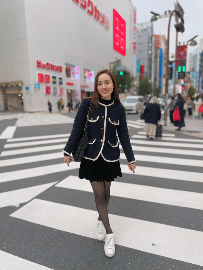 Nhà báo Ngọc Hà đồng hành với chồng trong hành trình hồi phục. 