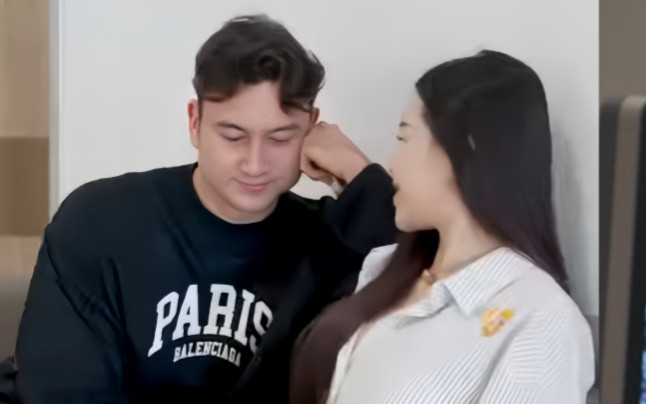 Đặng Văn Lâm chăm sóc vợ bầu sau khi chia tay tuyển Việt Nam Ảnh 2