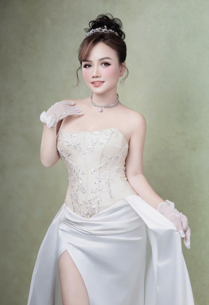 Diễn viên Hoàng Yến có hạnh phúc mới ở U50. Ảnh: Nhân vật cung cấp