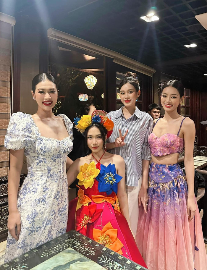 Vóc đáng khiếm tốn của Hòa Minzy khi đọ sắc với Đỗ Thị Hà - Thiên Ân - Bùi Khánh Linh. 