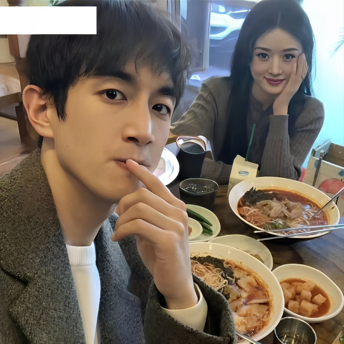 Bức ảnh chụp chung được cho là của Triệu Lệ Dĩnh và Lâm Canh Tân đang được lan truyền với tốc độ chóng mặt trên MXH. 