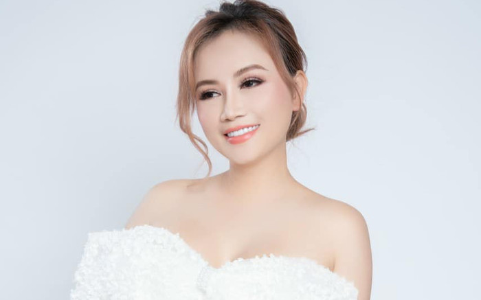 Diễn viên Hoàng Yến khoe nhẫn cầu hôn Ảnh 2