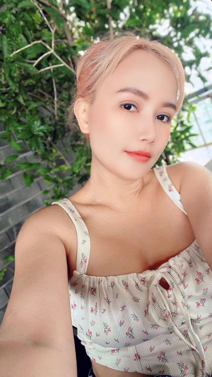 Nữ diễn viên tham gia nhiều vai diễn nhân vật có tính cách lẳng lơ. Ảnh: FBNV