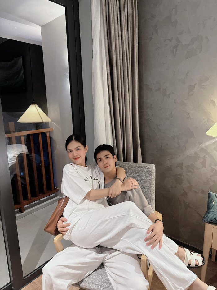 Ngọc Trinh và bạn trai dành nhiều thời gian để đi du lịch, tận hưởng cuộc sống như vợ chồng son. (Ảnh: FBNV)