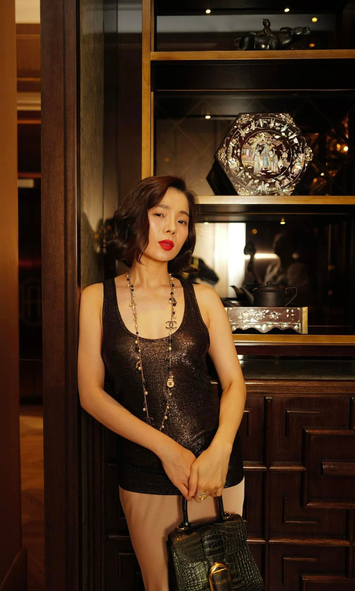 Lệ Quyên được bạn trai kém 12 tuổi hết mực chăm sóc, cưng chiều trong suốt 3 năm hẹn hò. (Ảnh: FBNV)