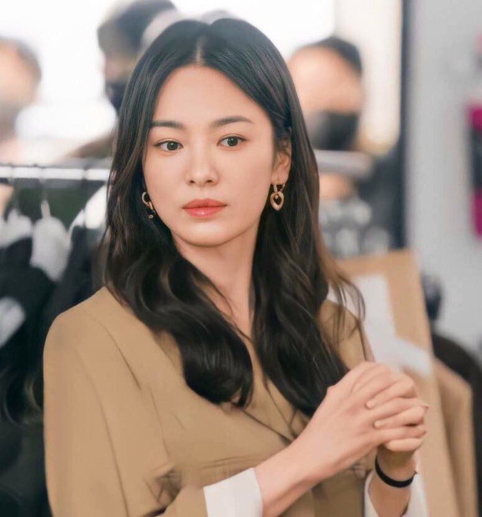 Qua nhiều năm nổi tiếng, Song Hye Kyo dần khẳng định bản thân là một người mạnh mẽ, biết tạo dấu ấn riêng.&nbsp;