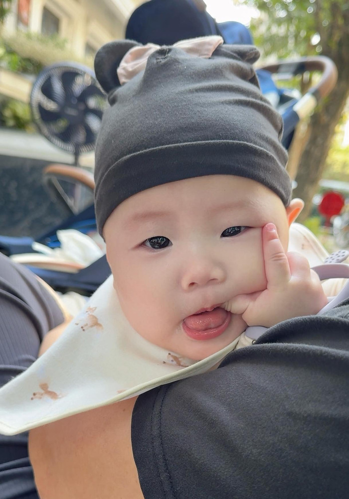 Phương Oanh gây sốt khi tiết lộ sự khác biệt giữa 2 nhóc tỳ 'baby shark' Ảnh 3