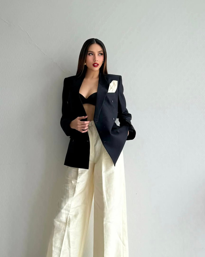 Võ Hoàng Yến diện đồ 'hở bạo', theo đuổi phong cách lộ nội y.