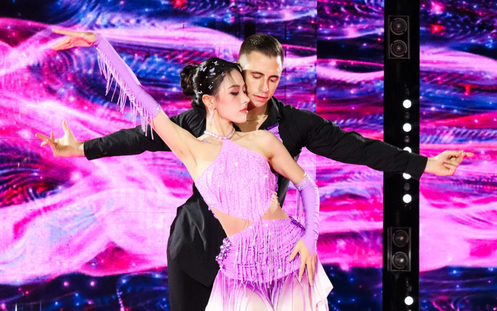 Á hậu Ngọc Hằng có động lực tập nhảy nhờ có bạn diễn đẹp trai Ảnh 2