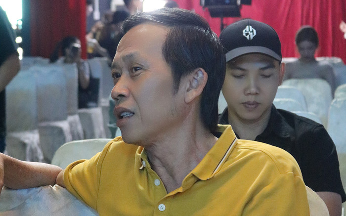 Hoài Linh hiếm hoi dự sự kiện của tân binh Vpop, tiết lộ tình trạng hiện tại Ảnh 2