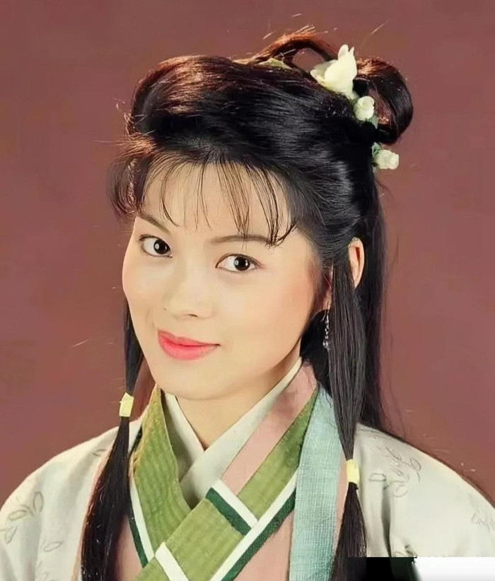 Nhưng những tin tức bủa vây khiến danh tiếng và sự nghiệp của cô bị ảnh hưởng nặng nề.