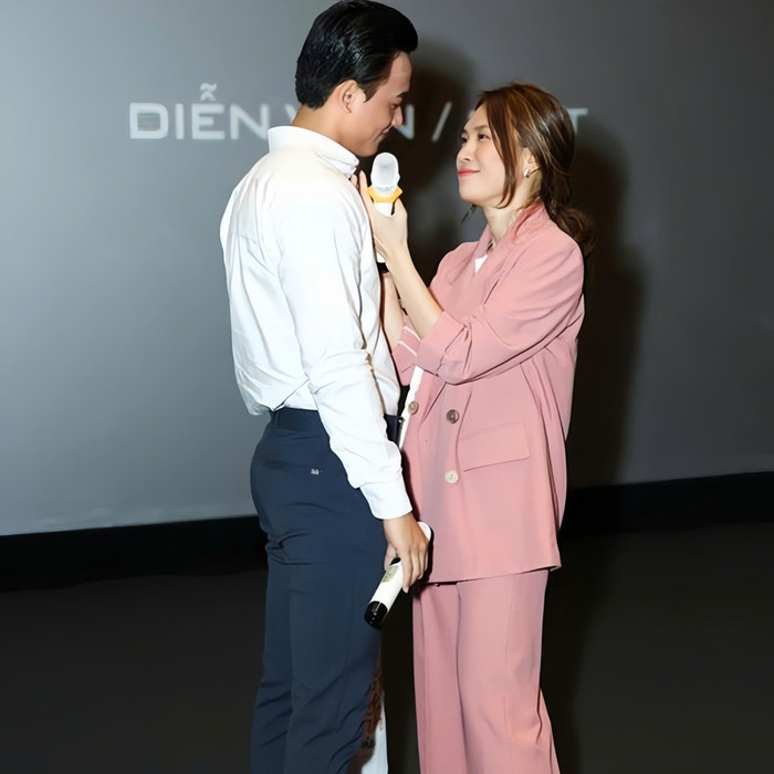 Cặp đôi được dân tình đẩy thuyền nhiều nhất Vbiz.