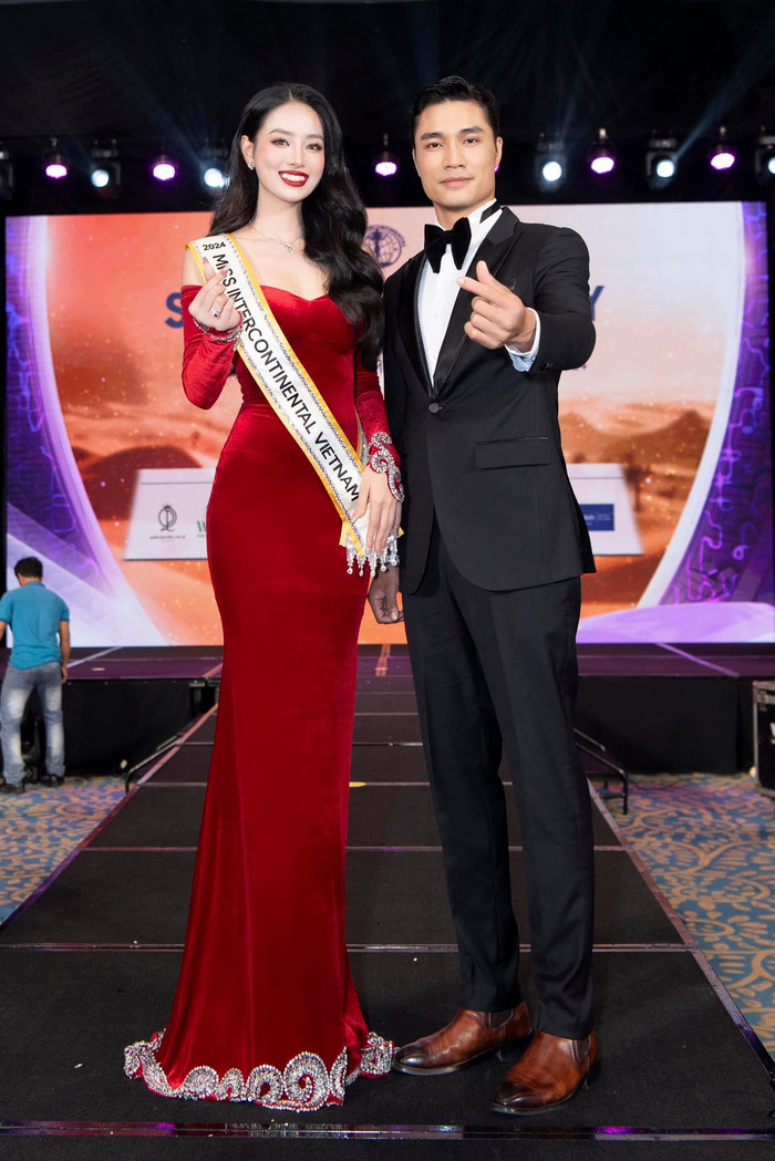 Trước đó để tham gia buổi send-off của Bùi Khánh Linh, Mạnh Kiên đã chủ động sắp xếp công việc ở thủ đô để bay vào TP HCM với cô nàng cùng dàn người chơi tham gia Đảo Thiên Đường. Ảnh: FBNV