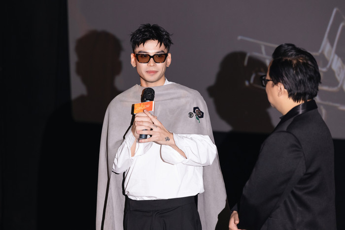 Thể Thiên cho biết, hiện tại anh không còn áp lực mà thấy tự hào xuất thân là cháu trai nhạc sĩ Trịnh Công Sơn.