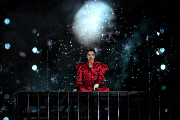 Soobin Hoàng Sơn nổi bật với visual điển trai, hút mắt