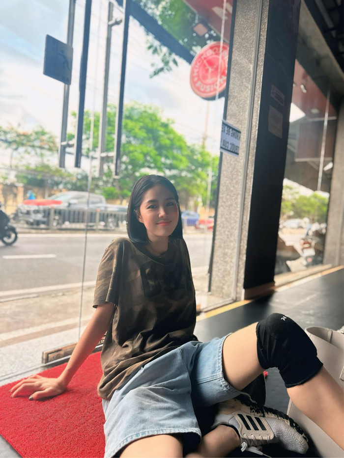 Lê Phương tích cực tập thể thao dù thân hình đã về trạng thái ổn định. Ảnh: FBNV