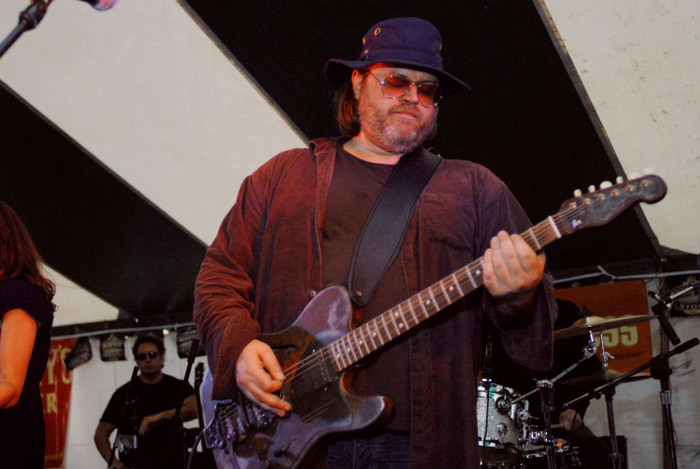 Tình trạng của nam ca sĩ lên cơn đột quỵ khi đang đi lưu diễn Ảnh 5