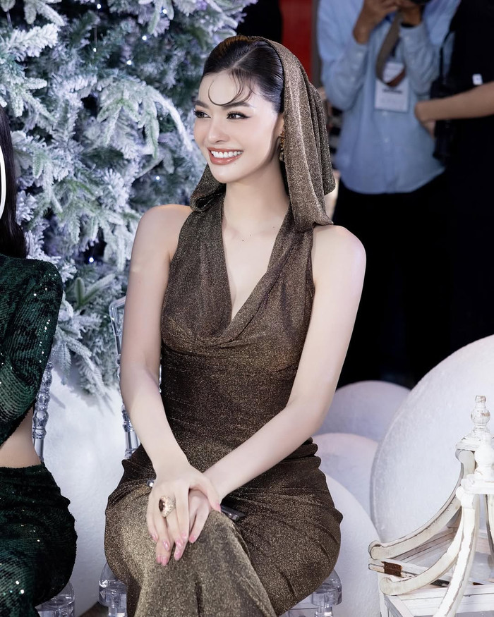 Á hậu Kiều Loan lấy lại vóc dáng thon gọn chỉ trong 3 tháng sau khi sinh con đầu lòng.