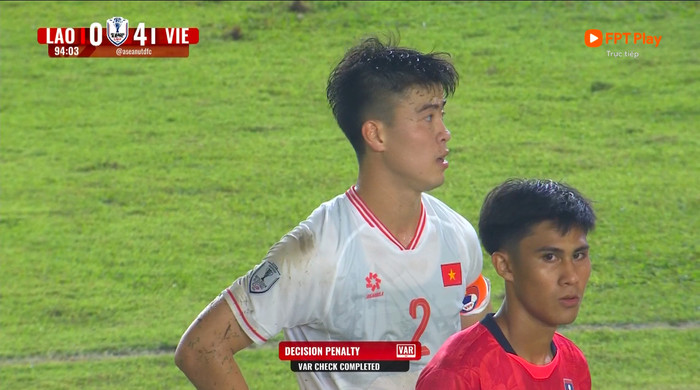 Tình huống phạt đền khiến tuyển Việt Nam đứt chuỗi sạch lưới trong 3 kỳ AFF Cup liên tiếp thời HLV Park Hang Seo.