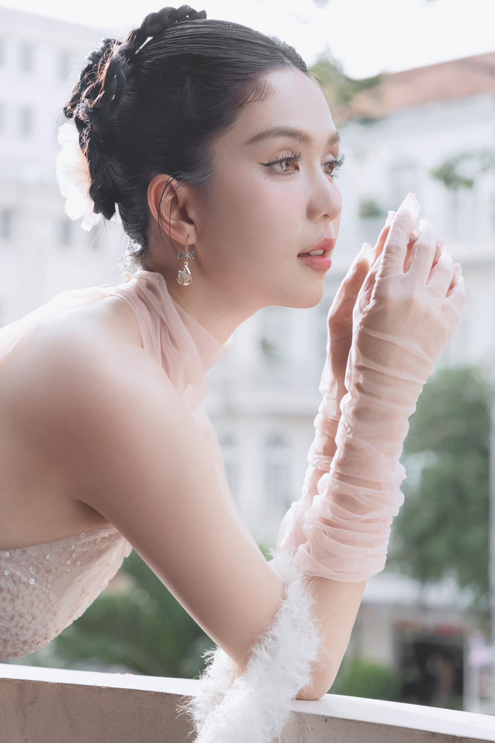 Ngọc Trinh cho biết cô từng quen chàng trai trẻ tuổi nhưng sau cùng thấy không phù hợp vì gu là đàn ông chững chạc. (Ảnh FBNV)
