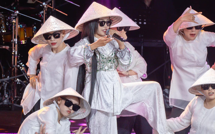 Phương Mỹ Chi thăng hoa khi trình diễn trên sân khấu nhờ một nhân vật Ảnh 2