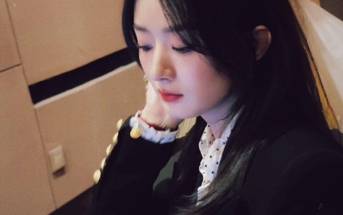 Triệu Lệ Dĩnh nhận cơn mưa lời khen khi phim Tết ra rạp ngày đầu tiên Ảnh 2